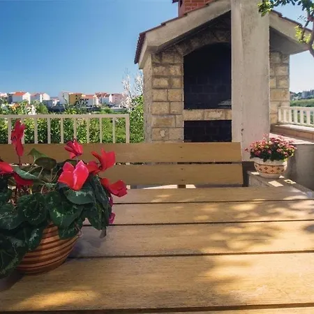 Dinko Appartement *